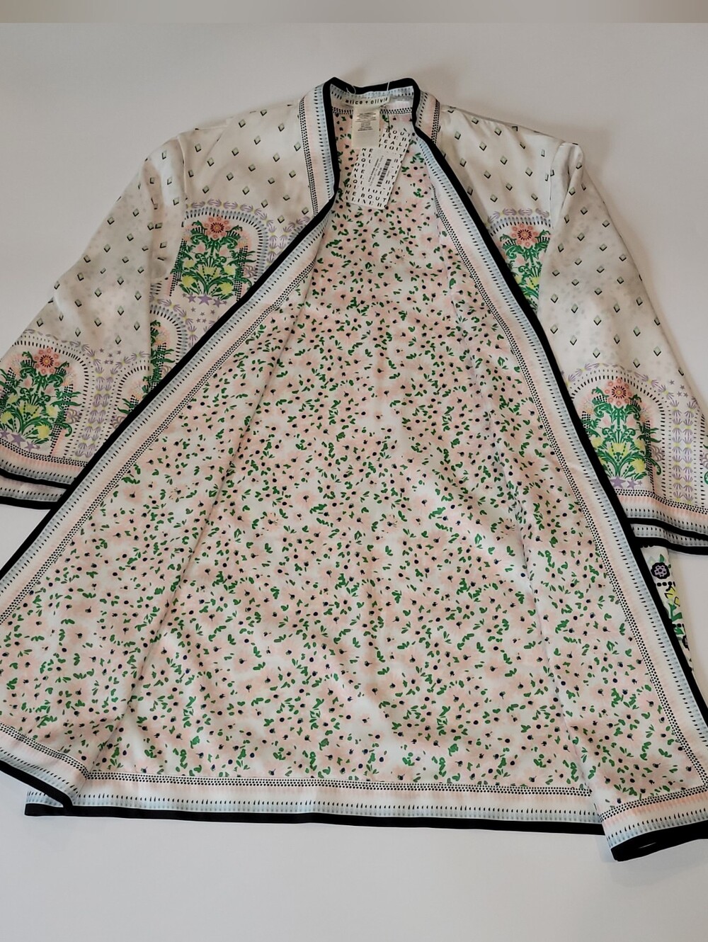 NWT- Alice + Olivia Cream Kimono with Green Floral Embroidery and Black Trim